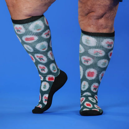 Wrapped Up EasyStretch™ Socks